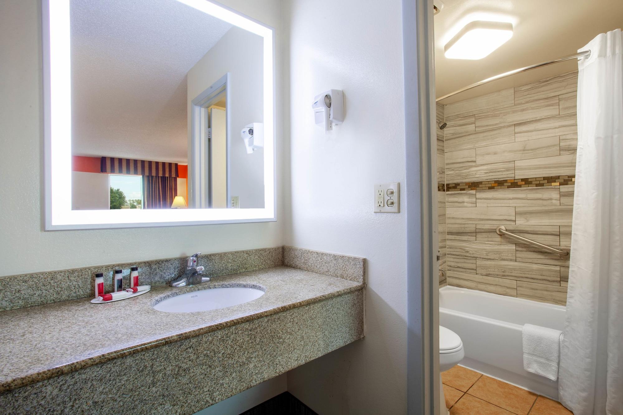 Howard Johnson By Wyndham Vero Beach/I-95 Exteriör bild