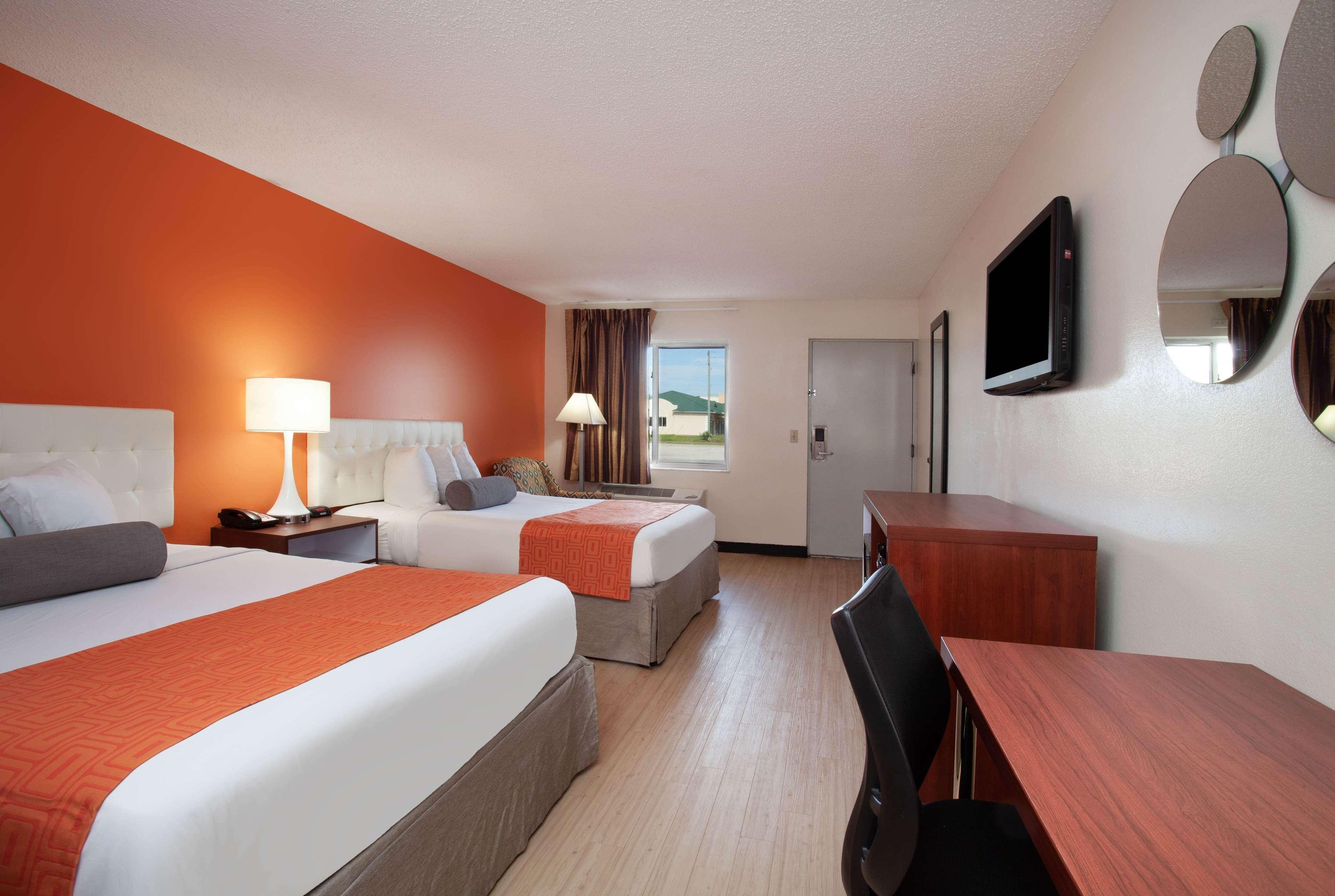 Howard Johnson By Wyndham Vero Beach/I-95 Exteriör bild
