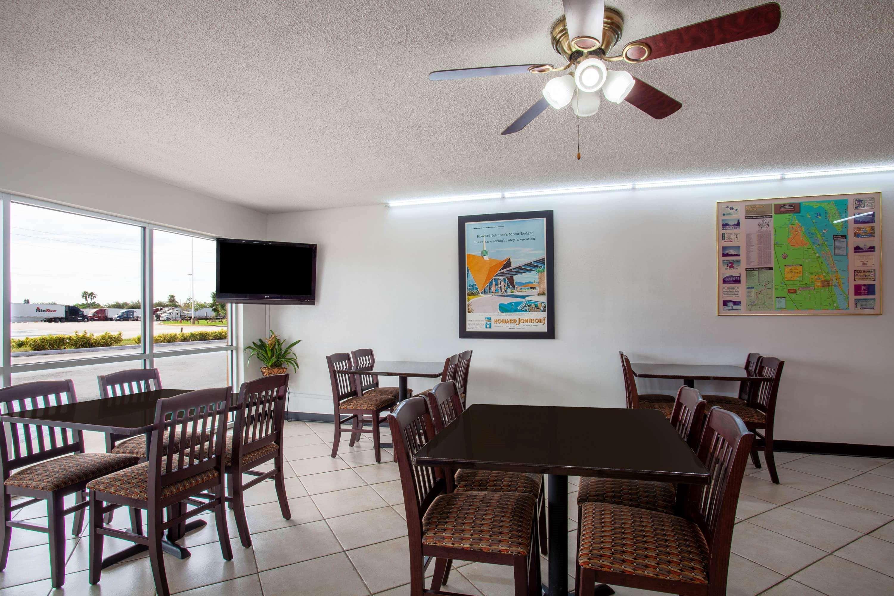 Howard Johnson By Wyndham Vero Beach/I-95 Exteriör bild