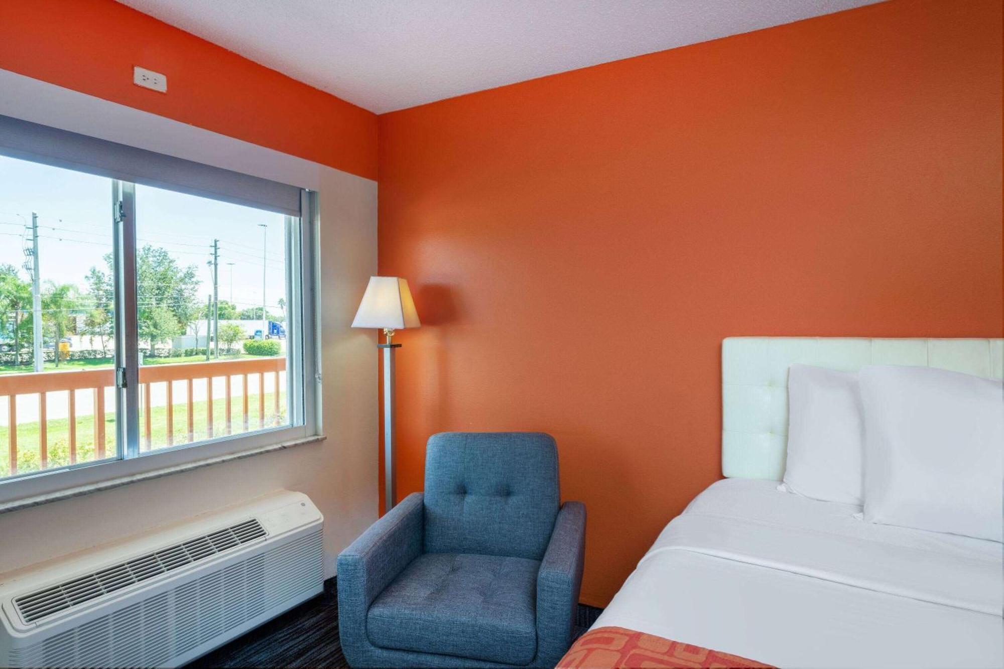 Howard Johnson By Wyndham Vero Beach/I-95 Exteriör bild