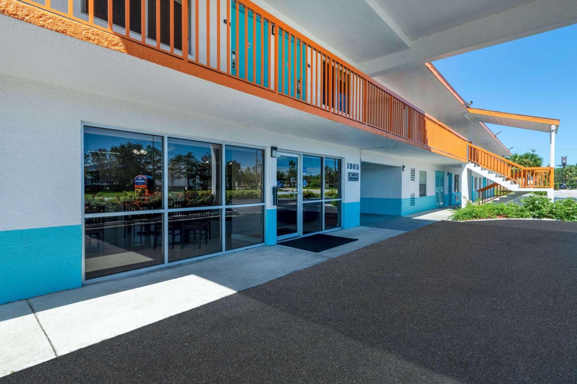 Howard Johnson By Wyndham Vero Beach/I-95 Exteriör bild